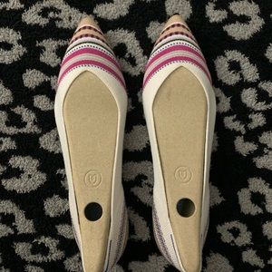 Rothy’s Ivory Ribbon Stripe Merino Points 9.5